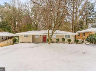 2792 Plantation Dr, East Pt, GA