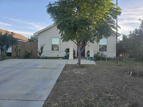 1507 Tesis Dr, Laredo, TX 78046