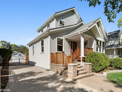 120 S Vine St, Hinsdale, IL, 60521