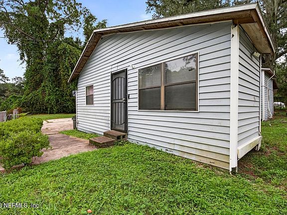 4th image of 2054 THOMAS Court