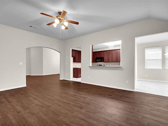 5th image of 8307 Bay Harbor Cir