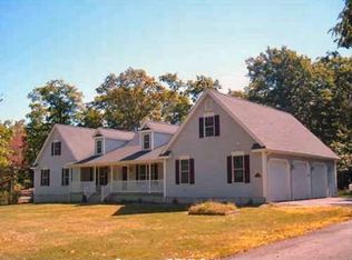 10 Crystal Ridge Rd, Tolland, CT 06084