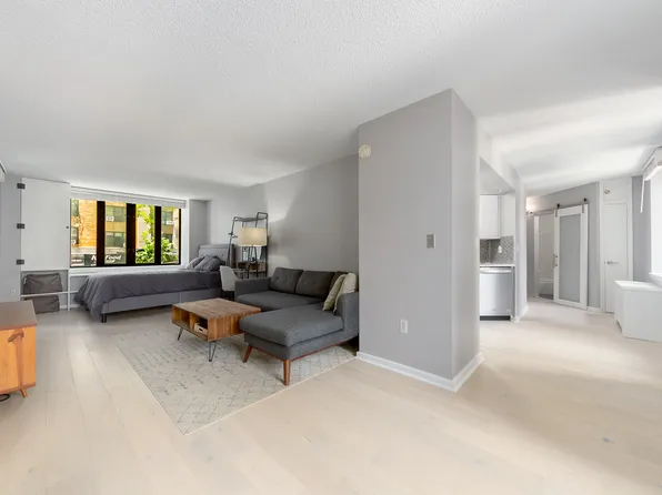 176 West 86th Street image 1 of 11