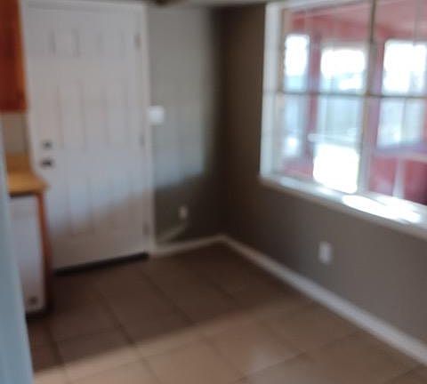 4th image of 4710 Anchor Ln