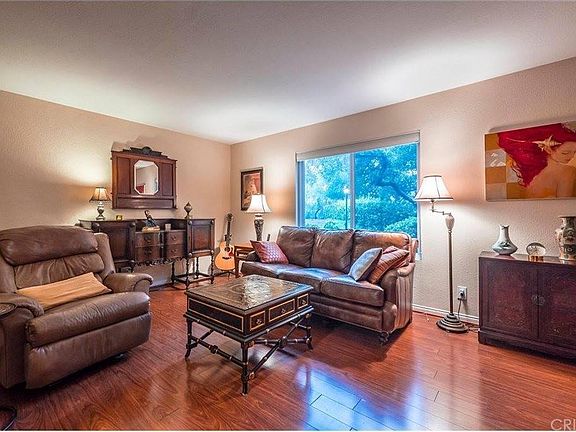 5th image of 229 Green Lea Pl