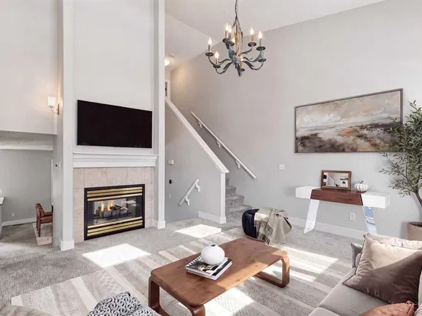 328 N Prominence Hts SW, Calgary, AB T3H 2Z6