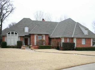 2401 E Augusta Ave, Edmond, OK 73034