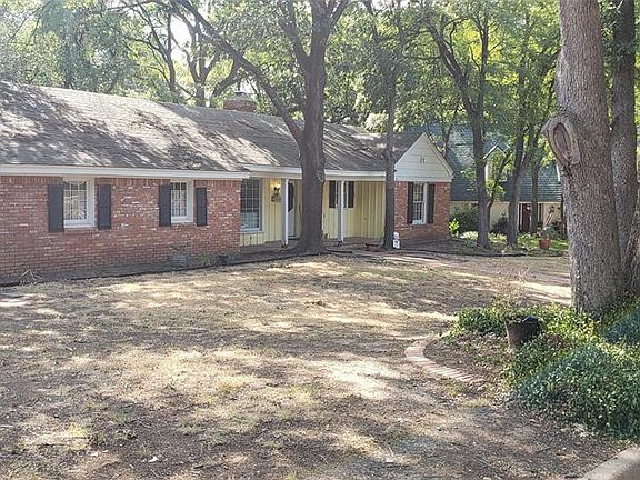 4th image of 2016 Rockcreek Dr