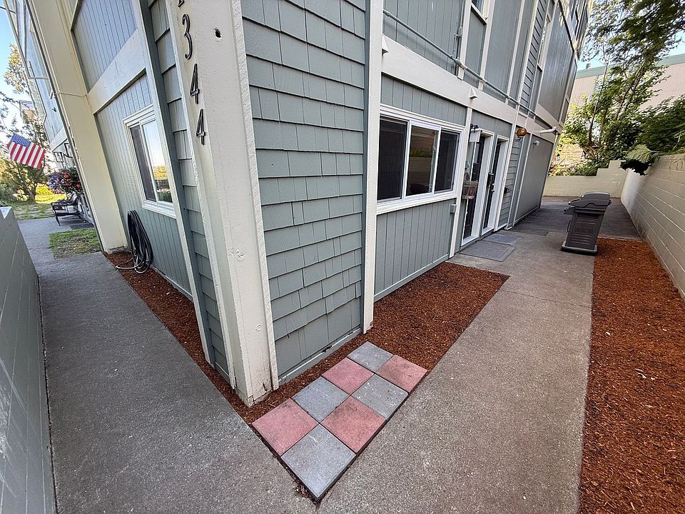 1st image of 705 O St #D