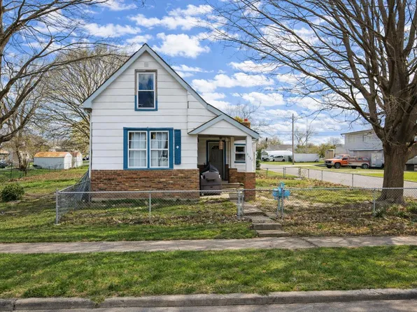 2422 N B St, Elwood, IN 46036