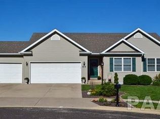 1615 Aspen Dr, Washington, IL