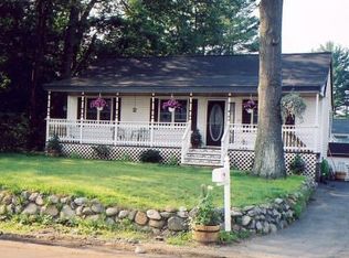 34 Pratt St, Tewksbury, MA 01876