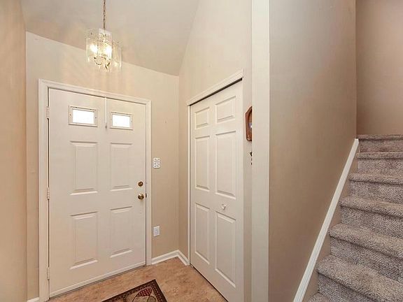 Ground level foyer with closet