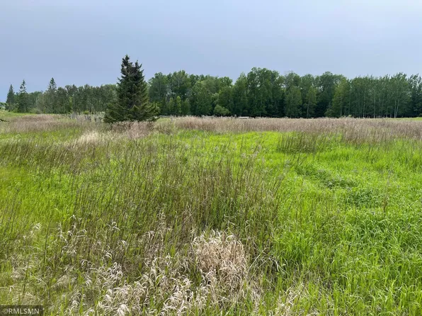 25617 North Rd, Bovey, MN 55709