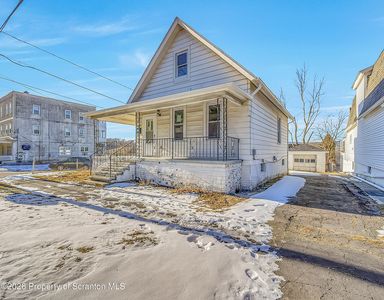 1030 Meadow Ave, Scranton, PA, 18505