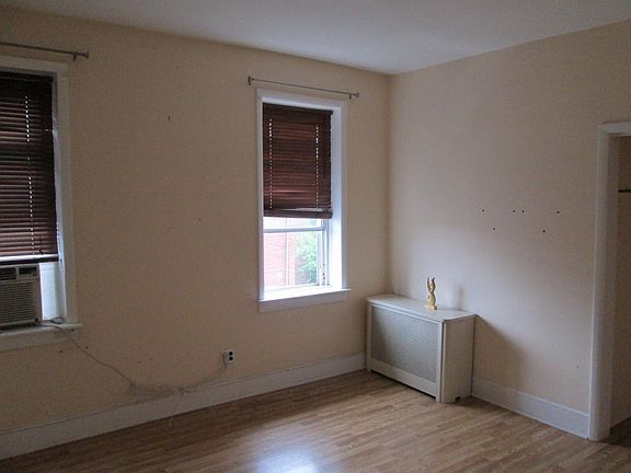 5th image of 546 Valley Brook Ave APT 3