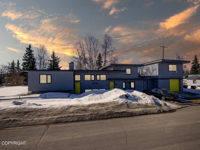 804 W 14th Ave, Anchorage, AK, 99501