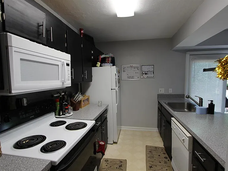 2319 Green Timbers Trl #D — Photo 12