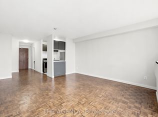 2360 Dundas St W #1613B, Toronto, ON M6P 4B2