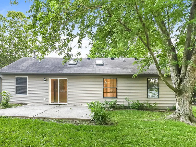 6210 Carrie Cir — Photo 16