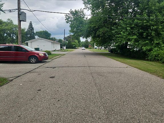 5th image of 11257 Whitehorn St