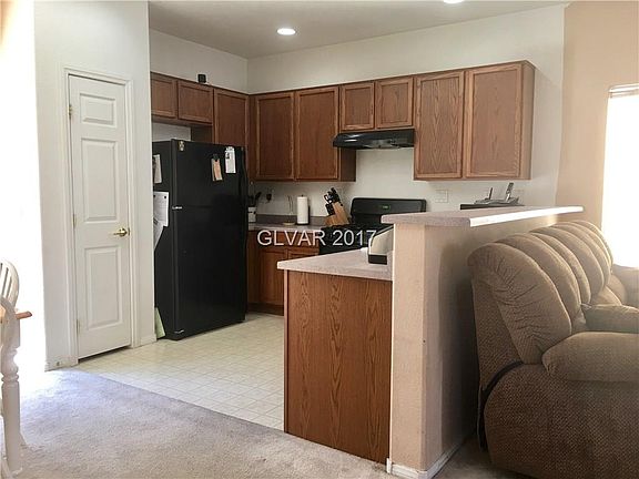 5th image of 7853 Running Doe Ct
