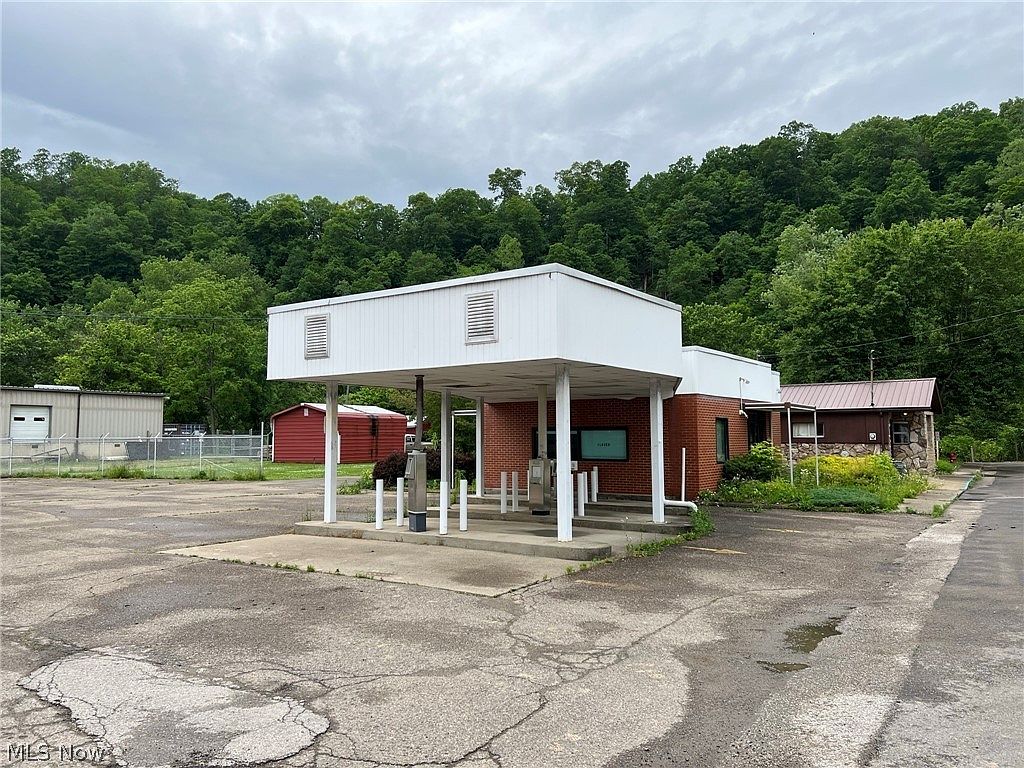 255 Court St, Grantsville, WV 26147 Zillow