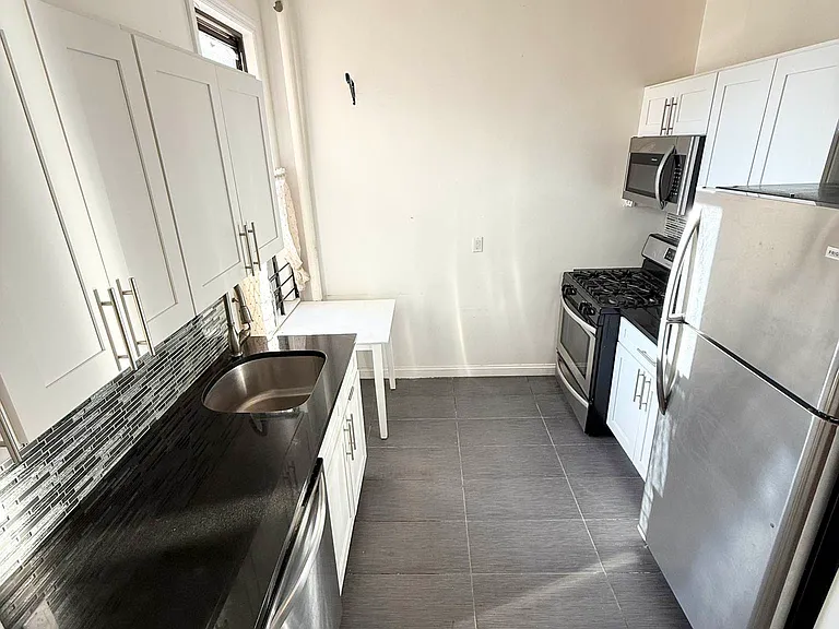 115-25 Metropolitan Ave #61 — Photo 1