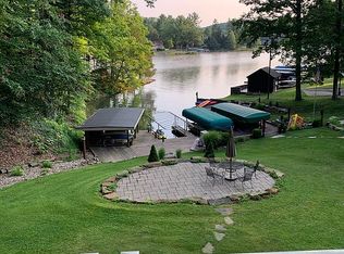 5241 S Poplar Dr, Columbus, IN 47201