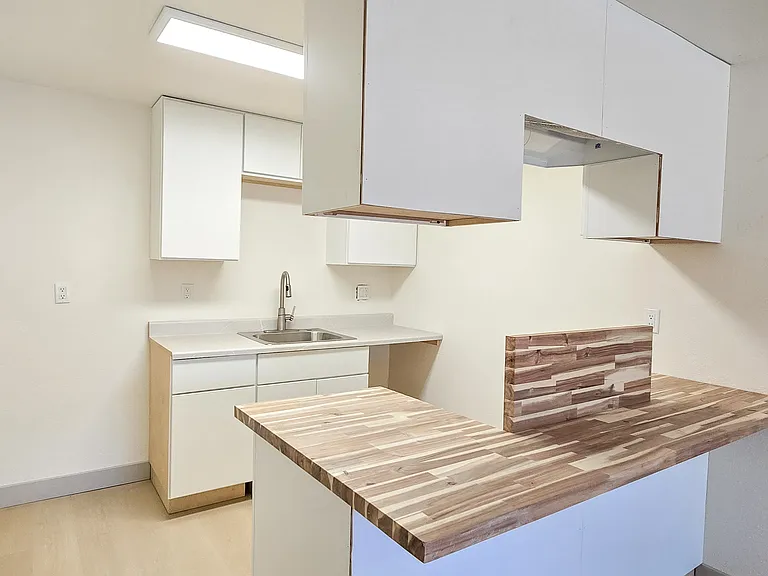 5031 Sparrow Ct — Photo 2