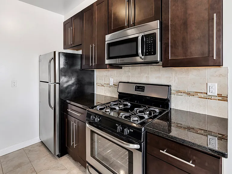 64 Park Apartments — Photo 1