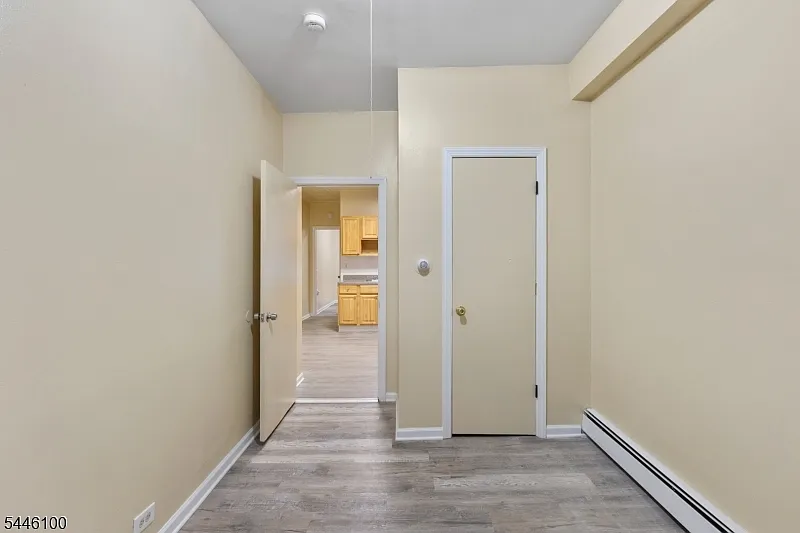 1 bed, 1.0 bath, 374 sqft, $1,550 — Photo 4