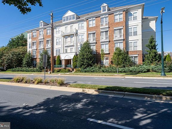 2nd image of 305 Redland Blvd APT 204
