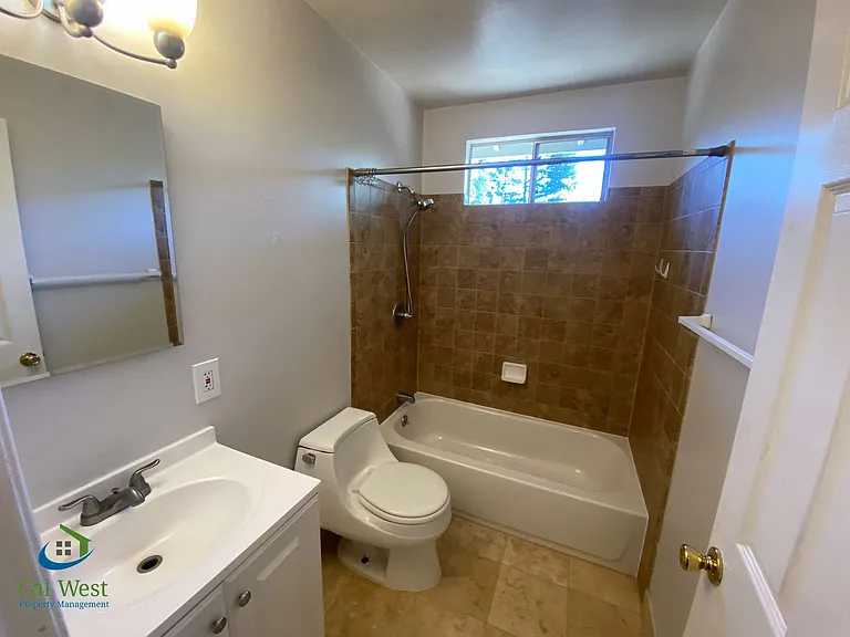 3619 Camden Ave — Photo 17