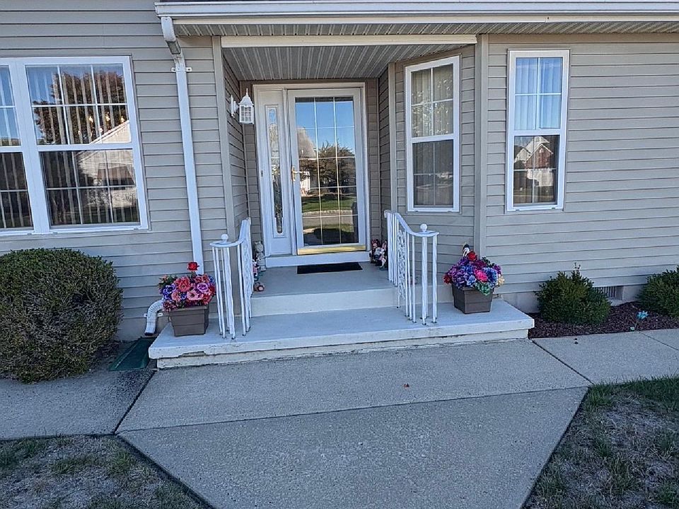 1st image of 51 Winterton Drive