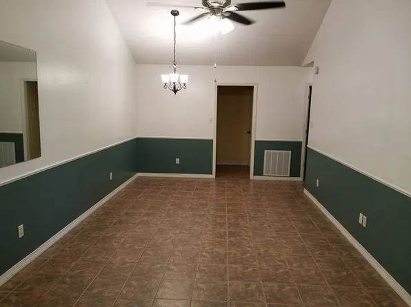 903 Laird St #B, Picayune, MS 39466