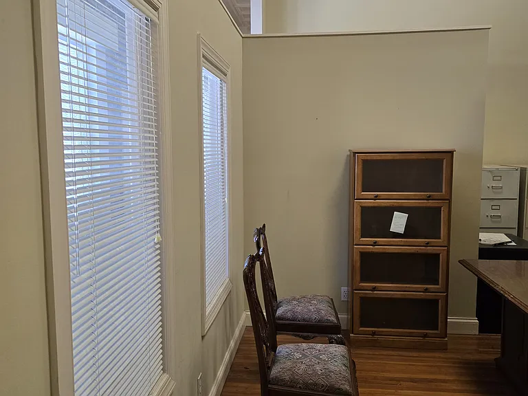301 Broad St — Photo 12