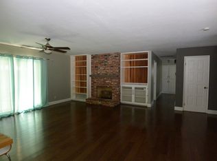 3425 W Mill Creek Dr, Visalia, CA 93291