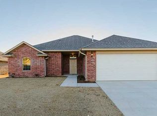 8024 Hillers Rd, Oklahoma City, OK 73132