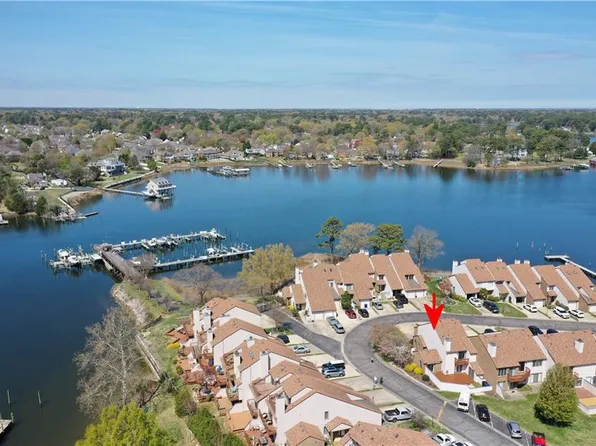 53 Sandie Point Ln, Portsmouth, VA 23701