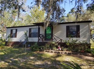61 Valley Dr, De Leon Springs, FL 32130