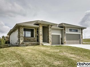 4601 N 192 Terrace Cir, Elkhorn, NE 68022