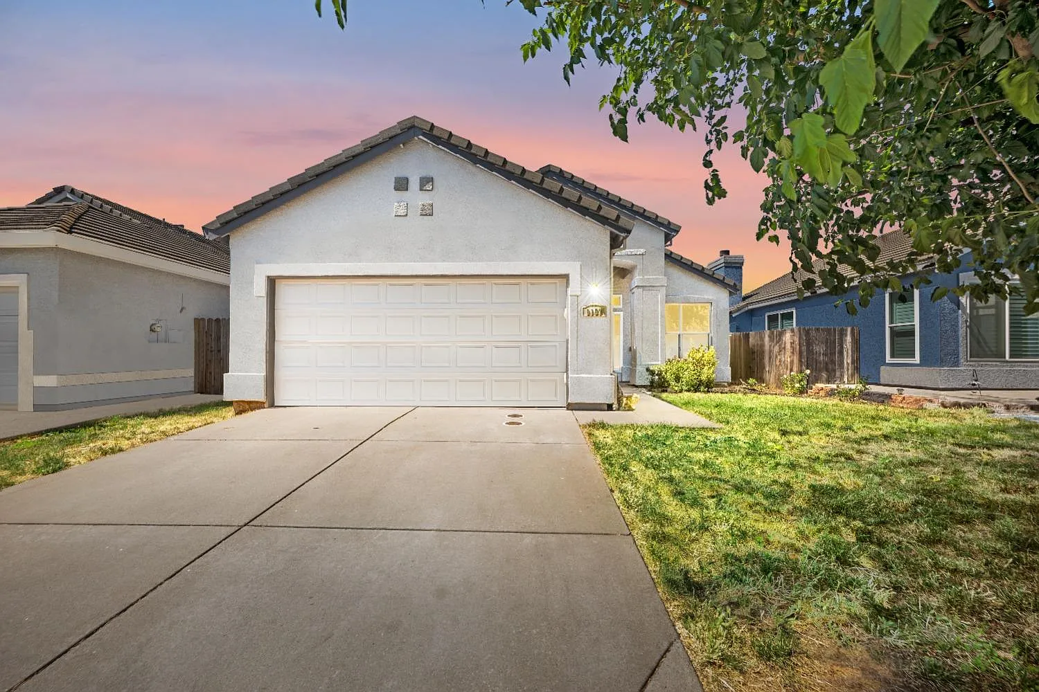 9157 Irish Gold Way photo 1