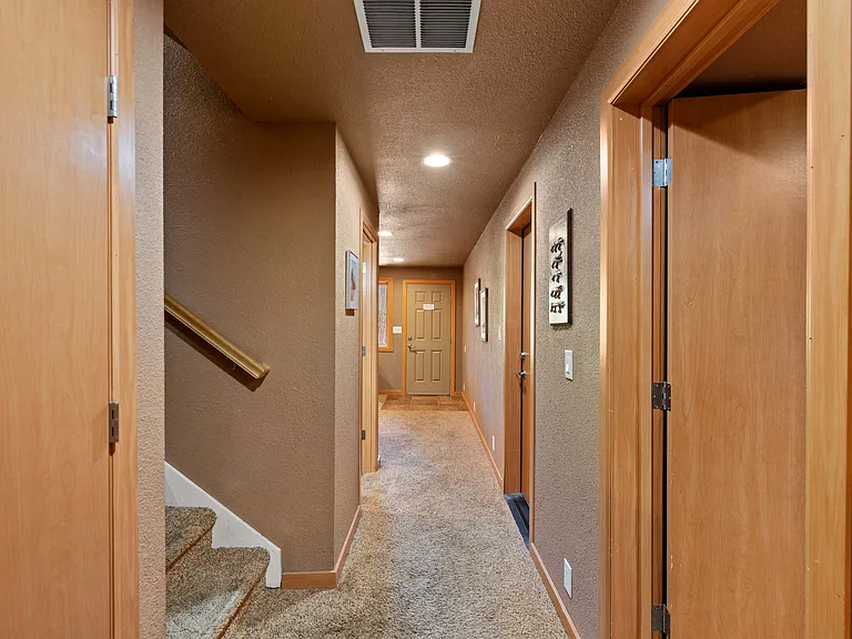 16299 River Rd — Photo 21