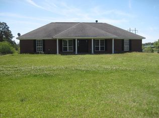 6651 Kings Rd, Moss Point, MS 39562