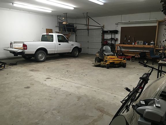 attached work shop