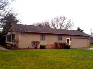 1603 Hillcrest Dr, North Manchester, IN