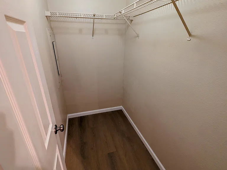 10613 Sheridan Ave S — Photo 17