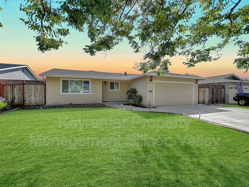 1st image of 5667 Croydon Ave