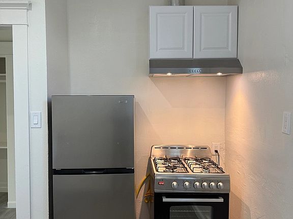 4th image of 2805-2813A S Vermont Ave #2809-3